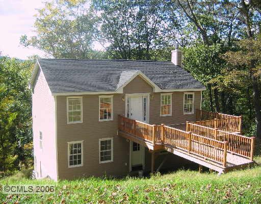 51 Little Punkup Road Oxford, CT 06478 - Photo 1 of 1 front view of a house with a yard