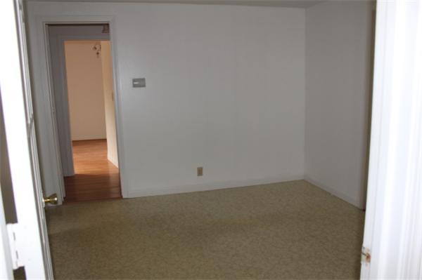 1673 Petersham Road Athol, MA 01331 - Photo 3 of 5 an empty room with closet