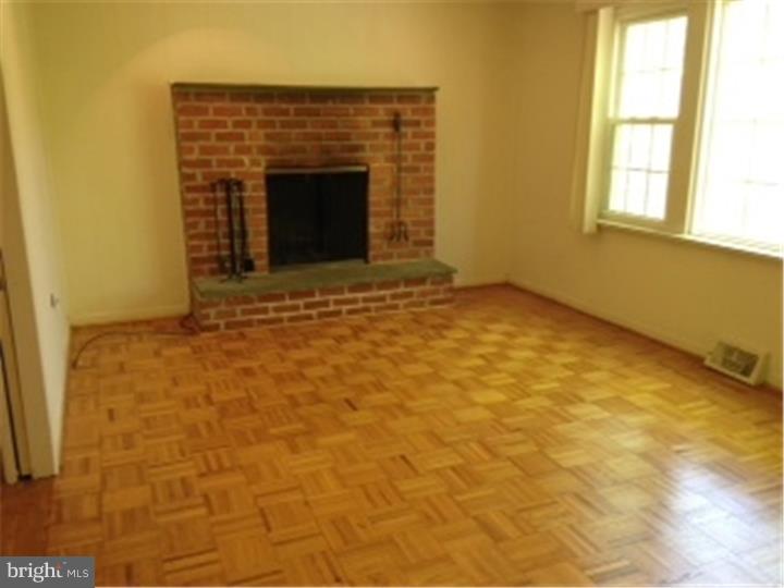 8819 Carlisle Road Wyndmoor, PA 19038 - Photo 4 of 9 Family Room