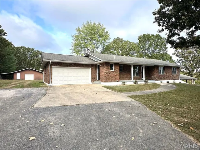 $489,500 | 14501 County Road 2310, St. James, MO 65559