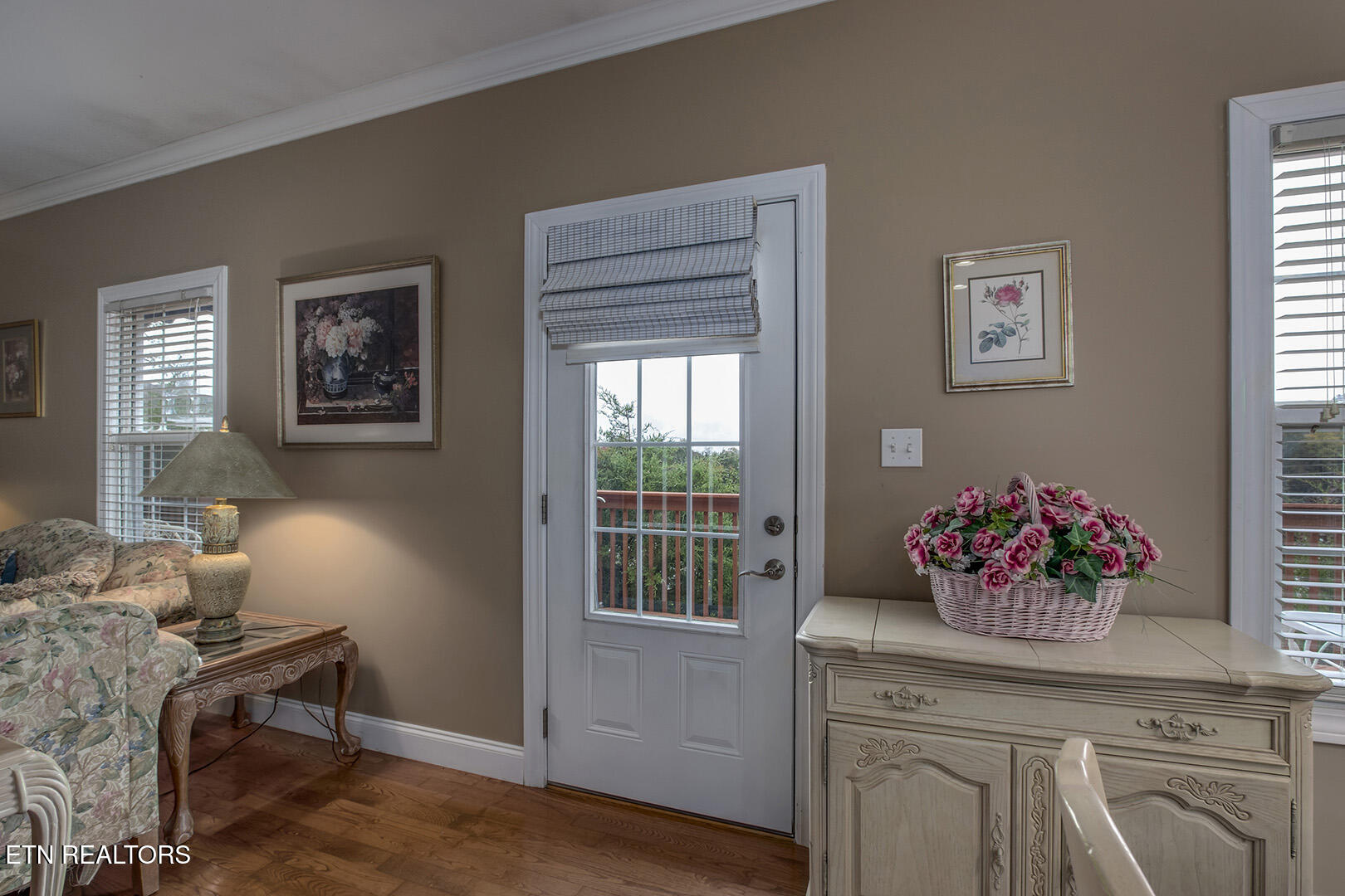 114 Millstone Circle Clinton, TN 37716 - Photo 19 of 36 32_MillstoneCircle_114_DeckExit