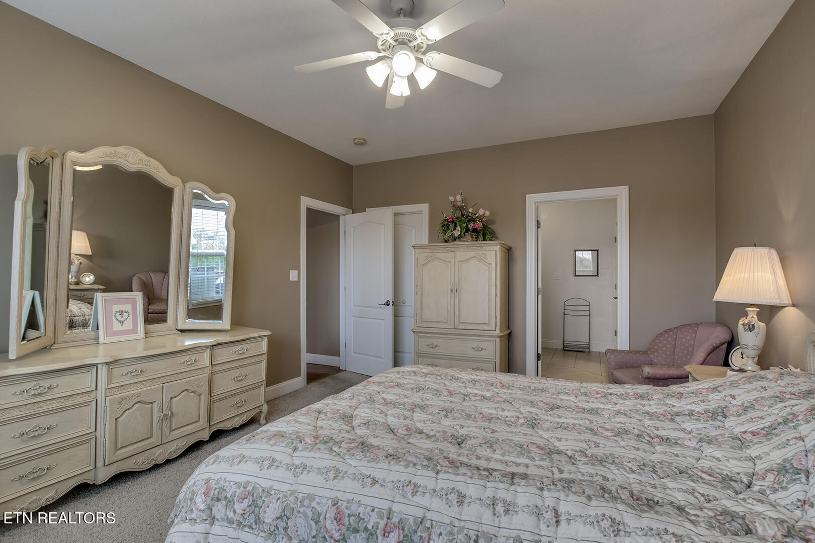 114 Millstone Circle Clinton, TN 37716 - Photo 20 of 36 20_MillstoneCircle_114_MasterBedroom02