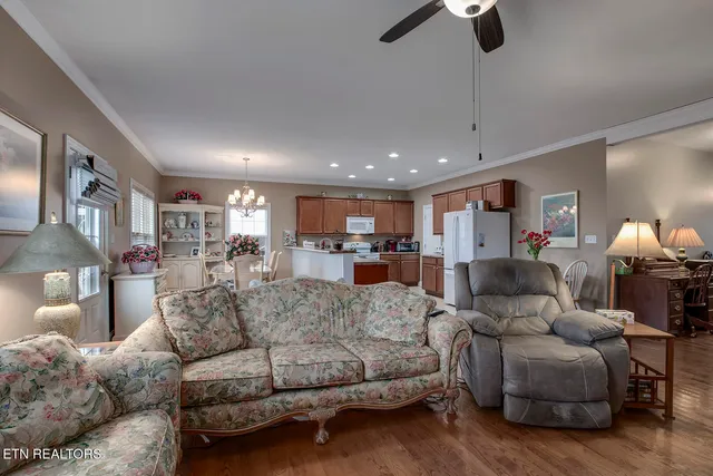 $339,900 | 114 Millstone Circle, Clinton, TN 37716