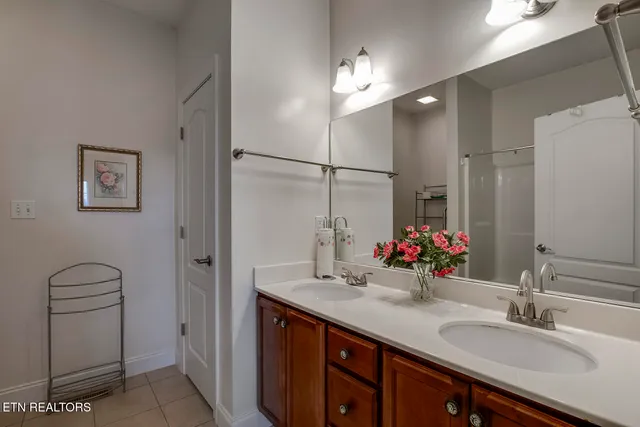 $339,900 | 114 Millstone Circle, Clinton, TN 37716