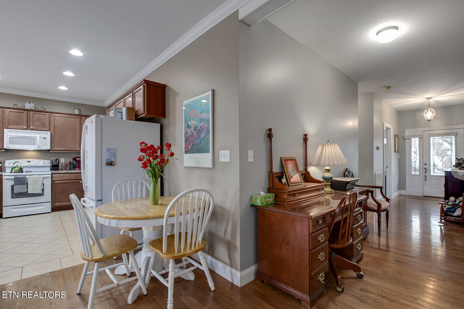 114 Millstone Circle Clinton, TN 37716 - Photo 10 of 36 10_MillstoneCircle_114_Kitchen01