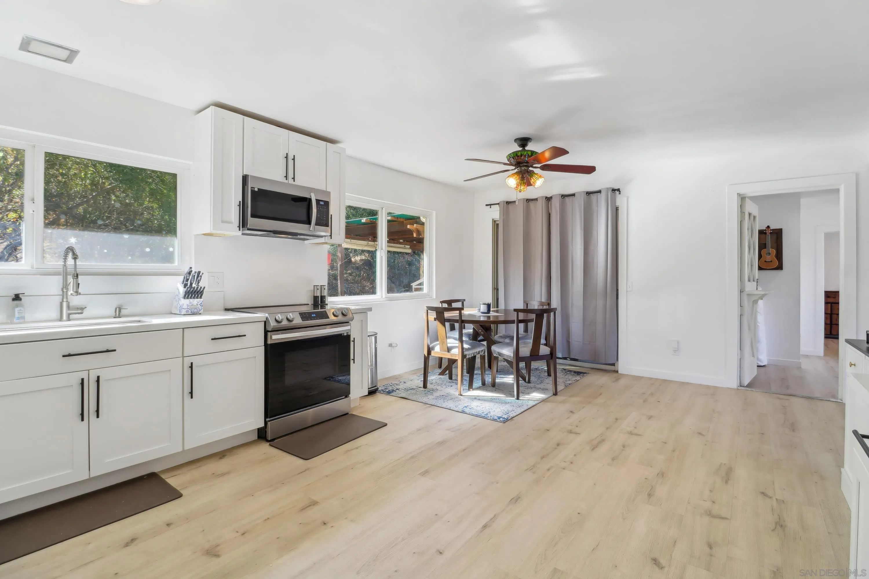 14563 Woods Valley Road Valley Center, CA 92082 - Photo 11 of 40 Gallery Image 11