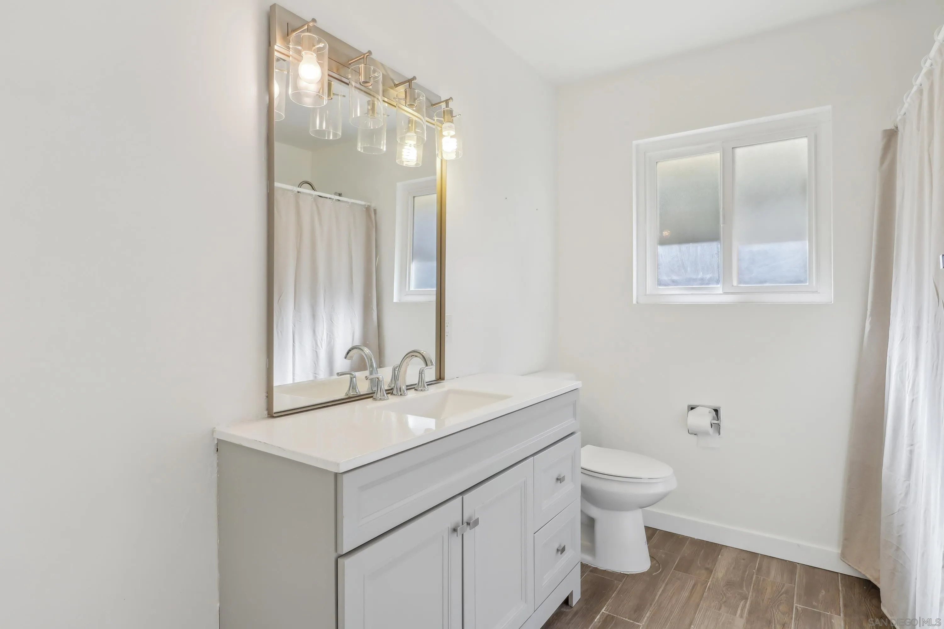 14563 Woods Valley Road Valley Center, CA 92082 - Photo 17 of 40 Gallery Image 17
