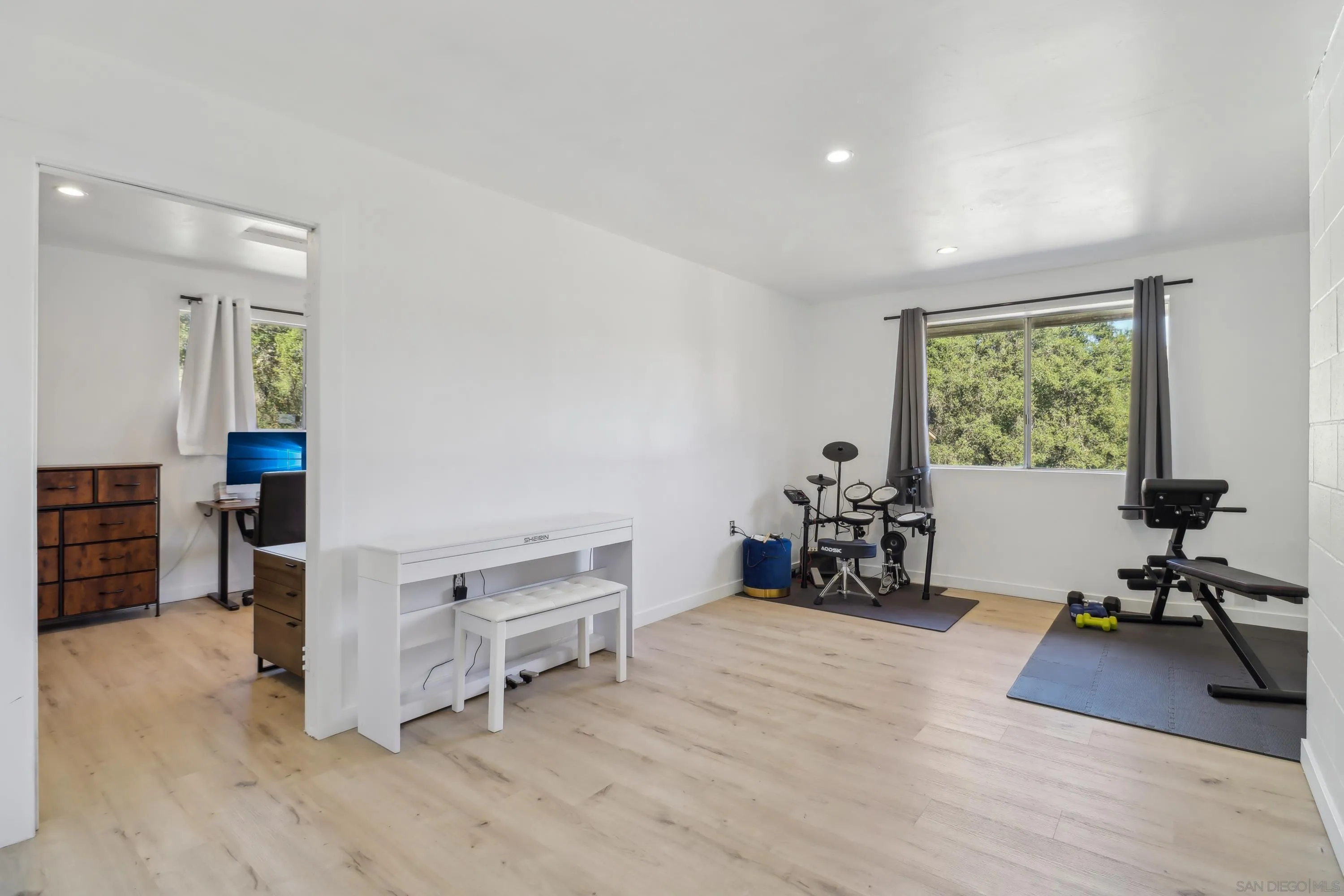 14563 Woods Valley Road Valley Center, CA 92082 - Photo 18 of 40 Gallery Image 18