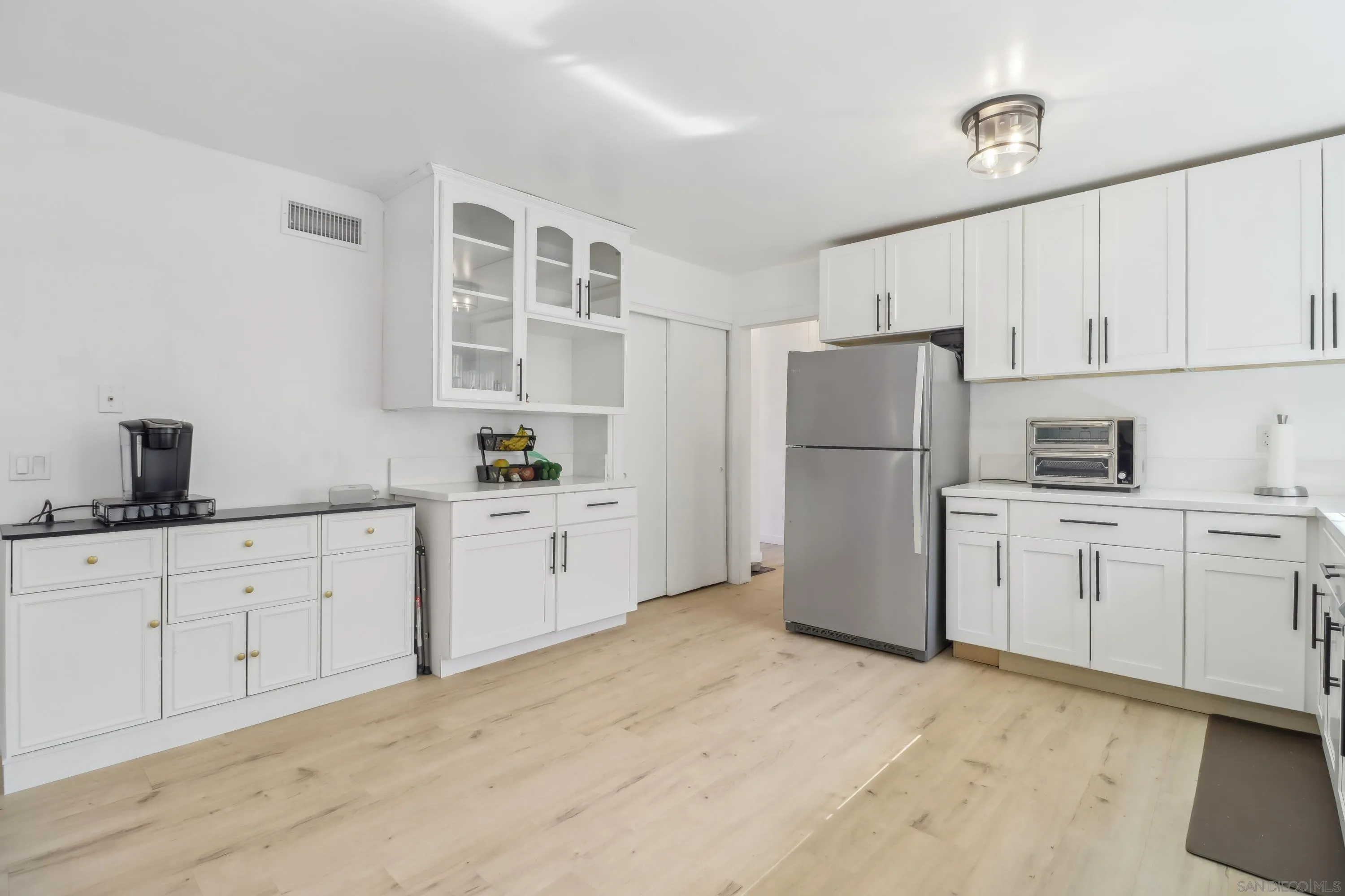 14563 Woods Valley Road Valley Center, CA 92082 - Photo 8 of 40 Gallery Image 8
