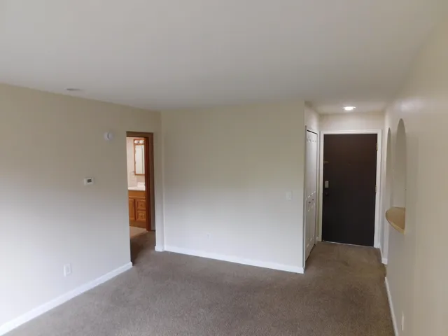 $109,000 | 32005 West 12 Mile Road, Unit 206, Farmington, MI 48334