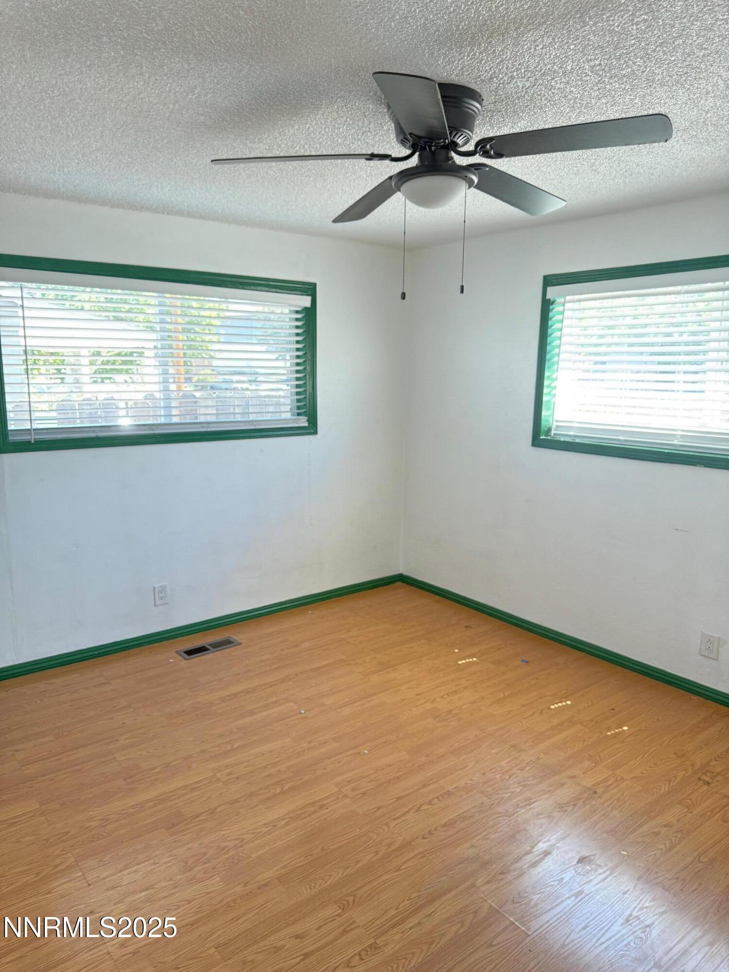 920 Montello Street Reno, NV 89512 - Photo 7 of 25 IMG_5838