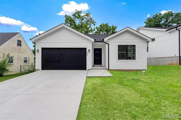 $459,900 | 457 Rosedale Terrace, Ballwin, MO 63021