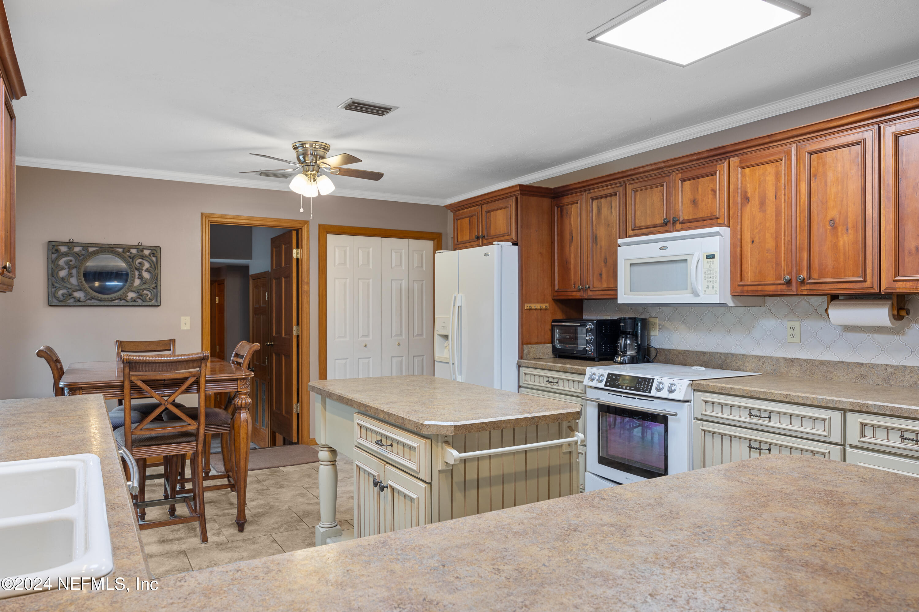 115 Wilkinson Road Palatka, FL 32177 - Photo 16 of 67 Kitchen / Breakfast Nook
