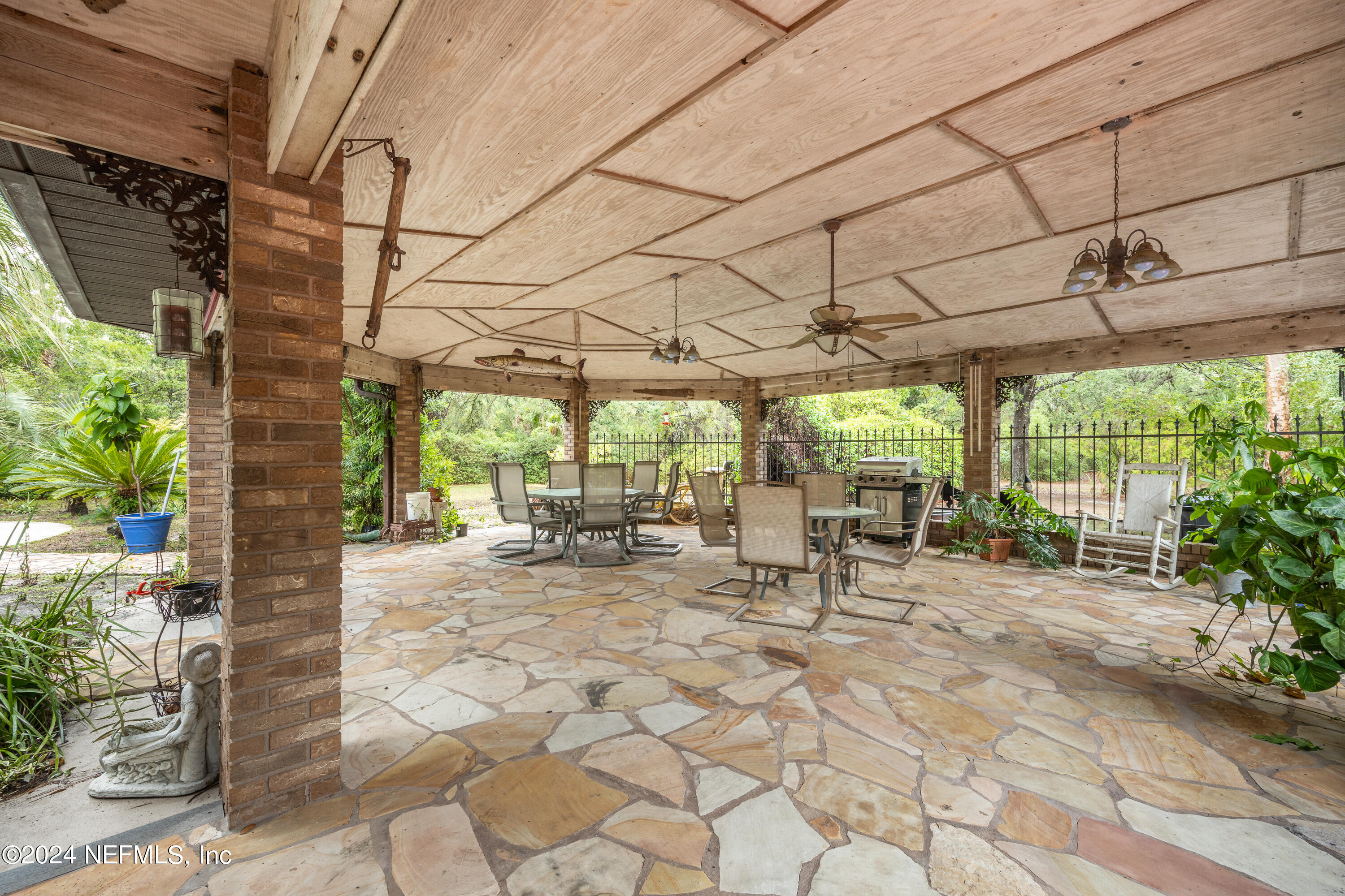 115 Wilkinson Road Palatka, FL 32177 - Photo 40 of 67 Covered Gazebo / Patio