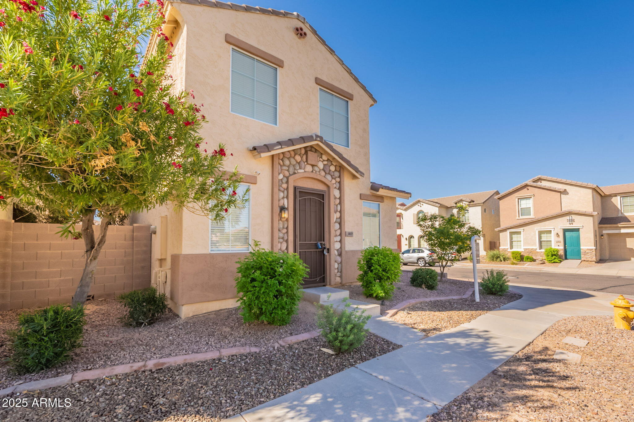 10035 West Payson Road Tolleson, AZ 85353 - Photo 3 of 40 3-web-or-mls-Payson-3