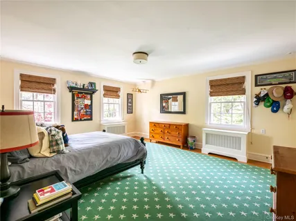 $3,198,000 | 170 Manhasset Woods Road, Manhasset, NY 11030