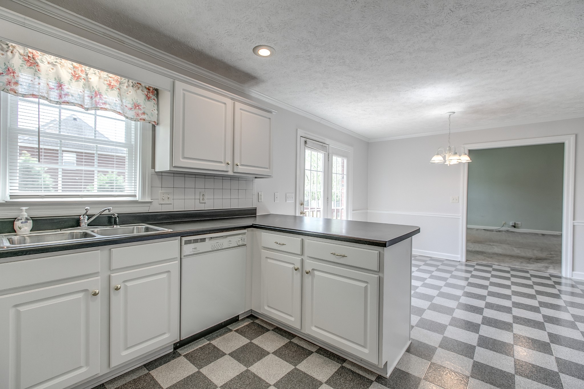 206 Sayre Lane Murfreesboro, TN 37127 - Photo 19 of 29 a kitchen with stainless steel appliances granite countertop a sink and a stove