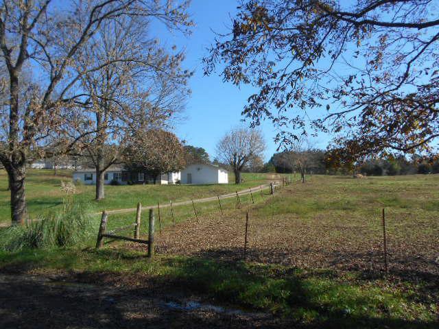 2131 Strawhill Road Southeast Cleveland, TN 37323 - Photo 4 of 20 a view of a park