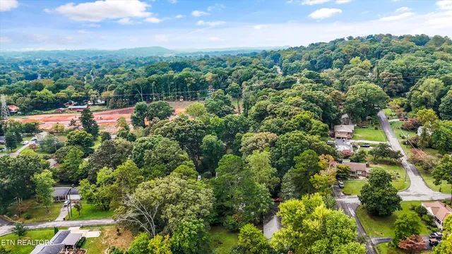 $355,000 | 5415 Lynnette Drive, Knoxville, TN 37918