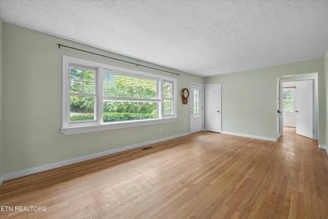 $355,000 | 5415 Lynnette Drive, Knoxville, TN 37918