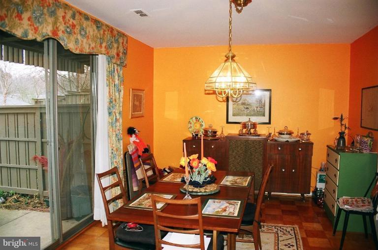 100 Cross Keys Road, Unit R100A Baltimore, MD 21210 - Photo 7 of 10 Dining Room #2