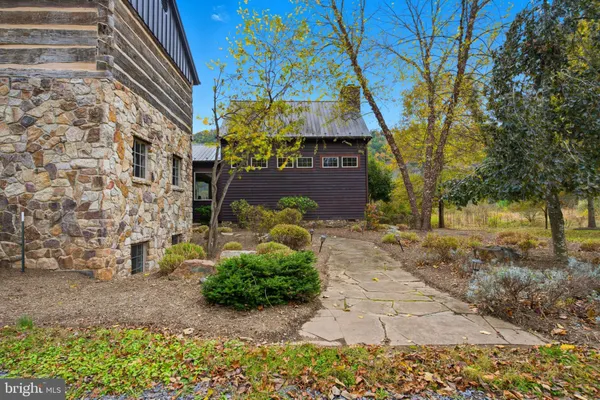 $890,000 | 767 Twin Flower Lane, Capon Bridge, WV 26711