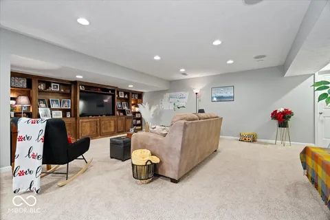 $775,000 | 6532 Briarwood Place, Zionsville, IN 46077