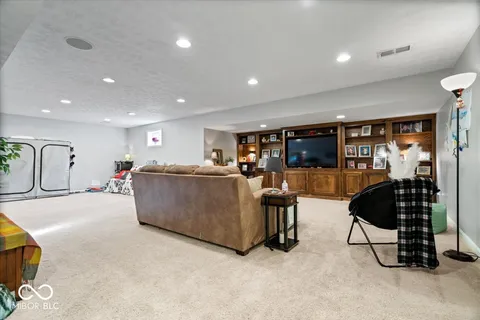 $775,000 | 6532 Briarwood Place, Zionsville, IN 46077