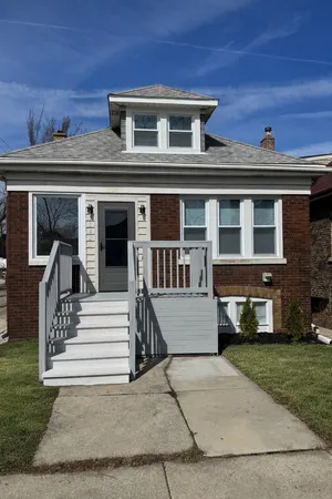 $449,000 | 5542 West 64th Street, Chicago, IL 60638