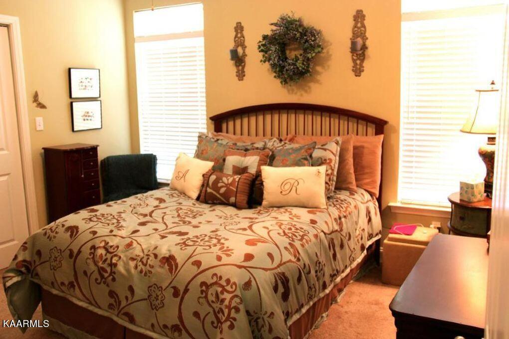 135 Manhattan Avenue Oak Ridge, TN 37830 - Photo 11 of 18 downstairs bedroom 1