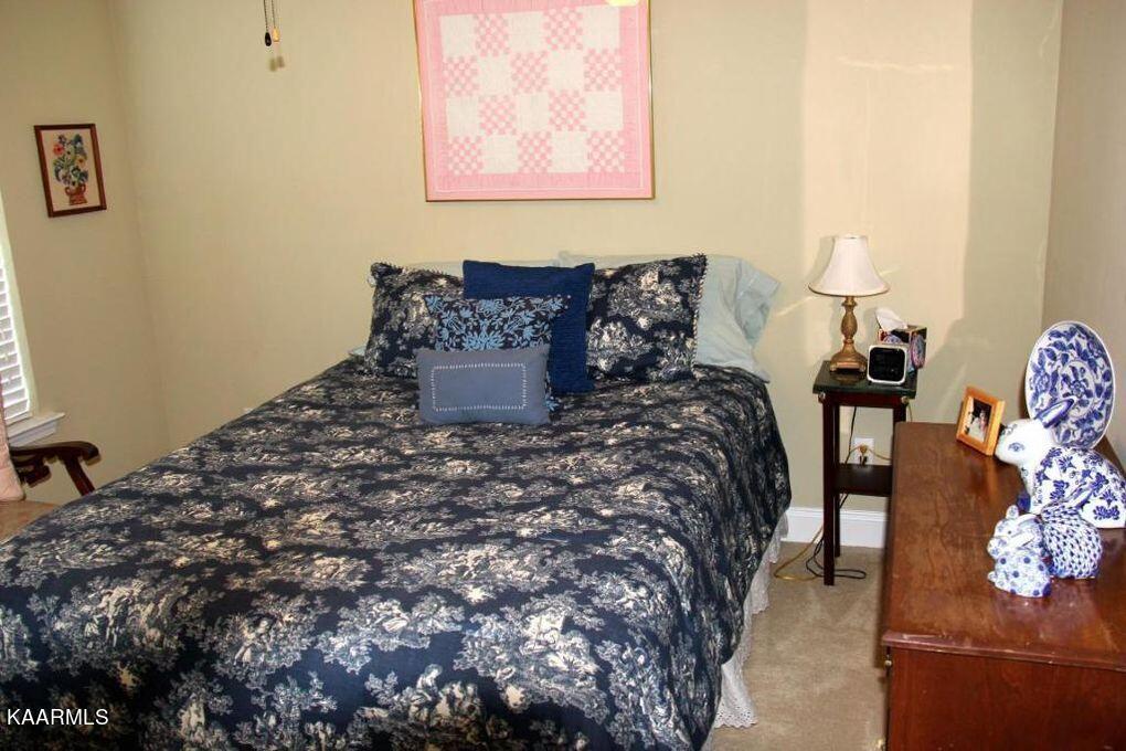 135 Manhattan Avenue Oak Ridge, TN 37830 - Photo 18 of 18 upstrairs bedroom 2
