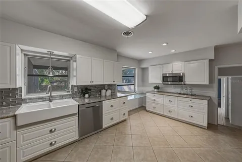 $559,000 | 2215 Woodbine Avenue, Lakeland, FL 33803