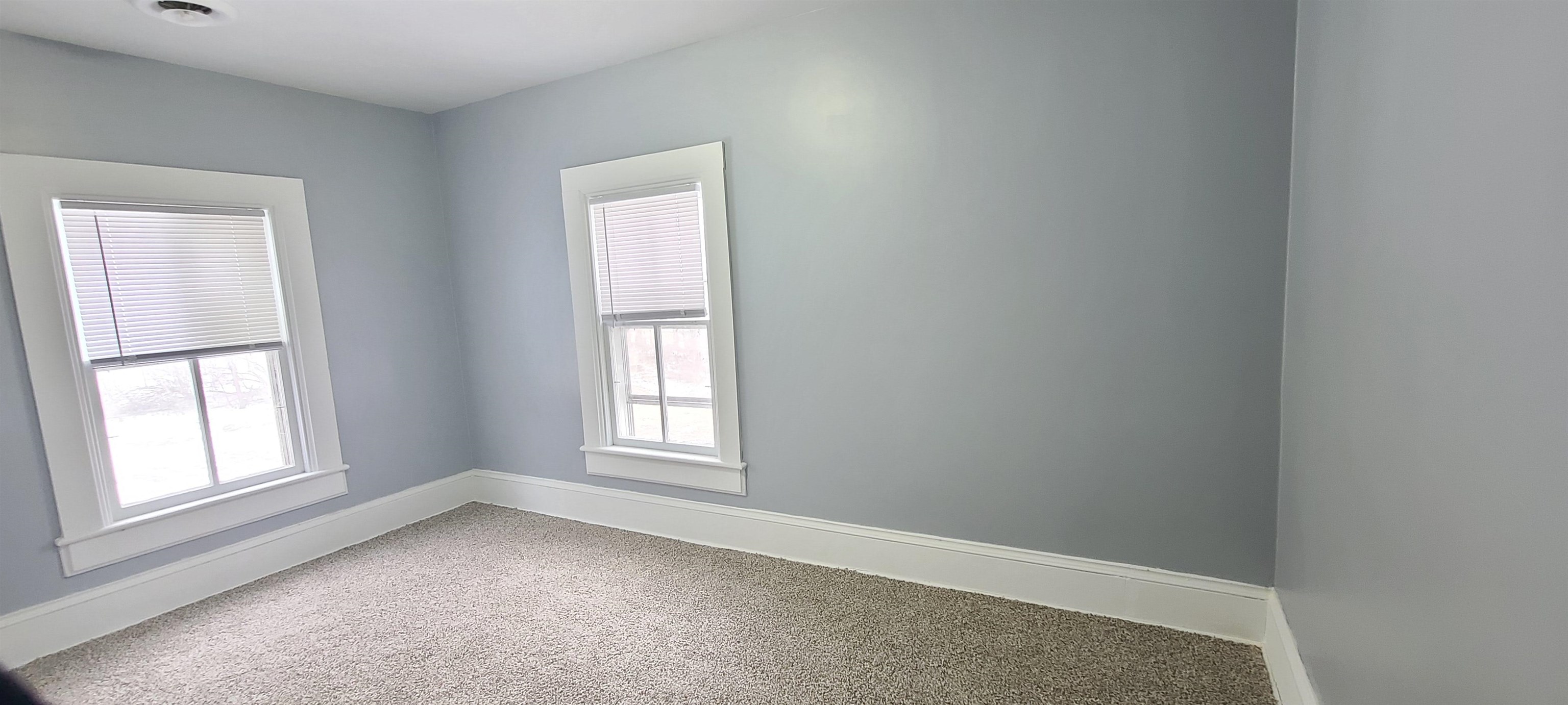 894 Bend Road Dixon, IL 61021 - Photo 16 of 23 an empty room with windows
