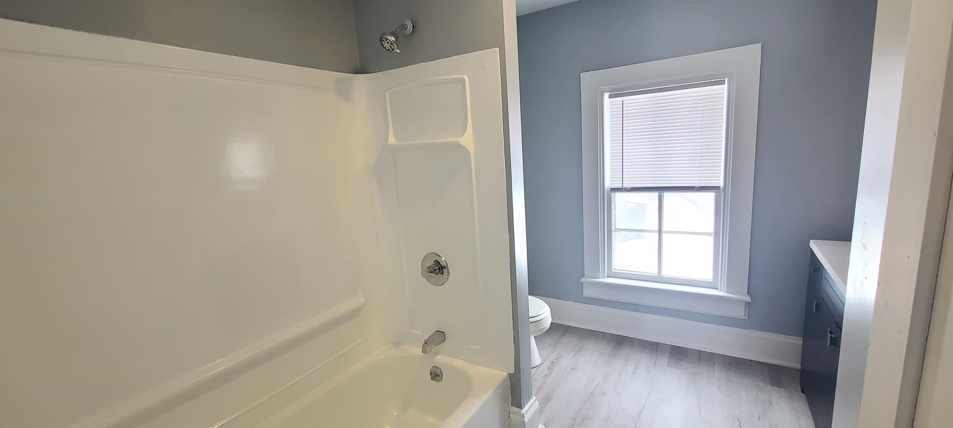 894 Bend Road Dixon, IL 61021 - Photo 18 of 23 a bathroom with a bathtub and a shower