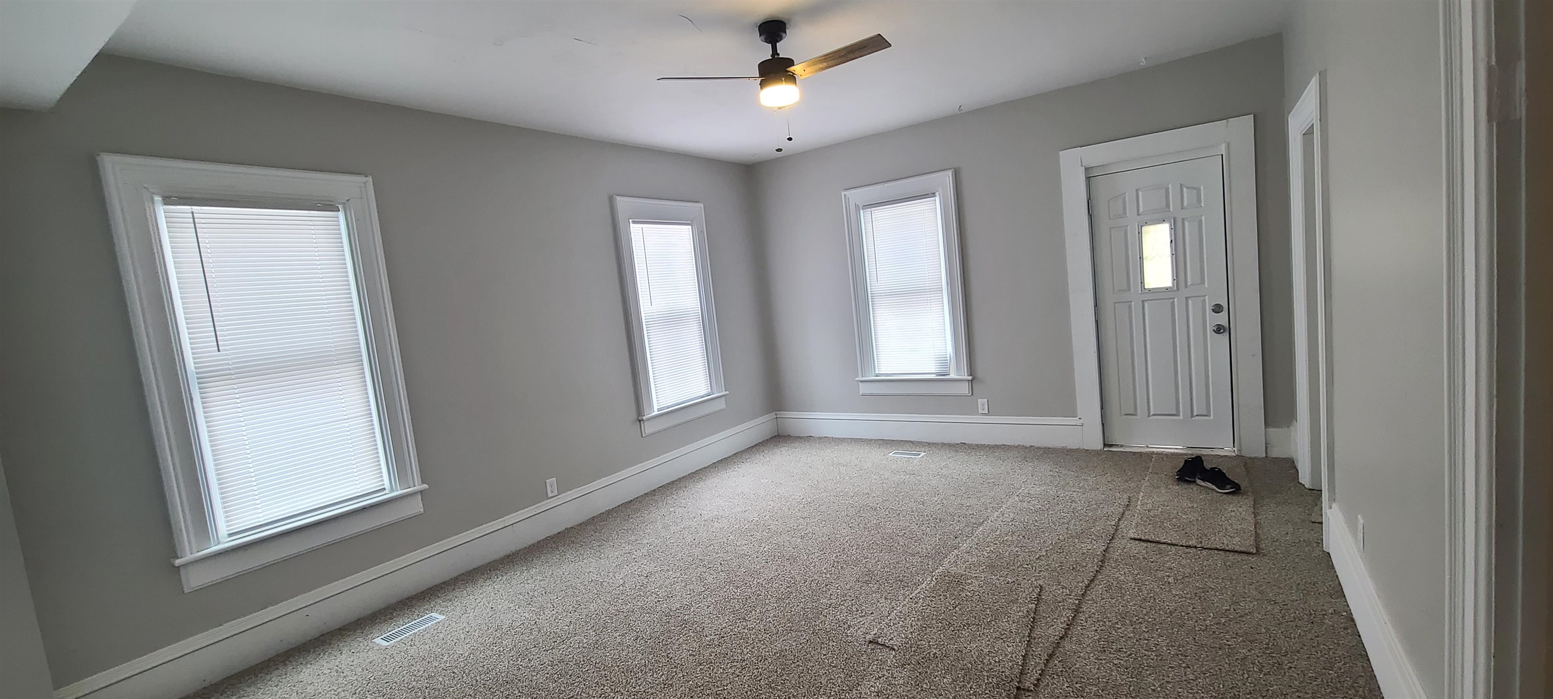 894 Bend Road Dixon, IL 61021 - Photo 10 of 23 a view of empty room with window and ceiling fan