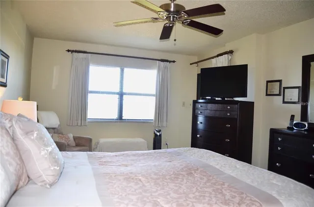 $230,000 | 5400 Park Street North, Unit 8, St. Petersburg, FL 33709