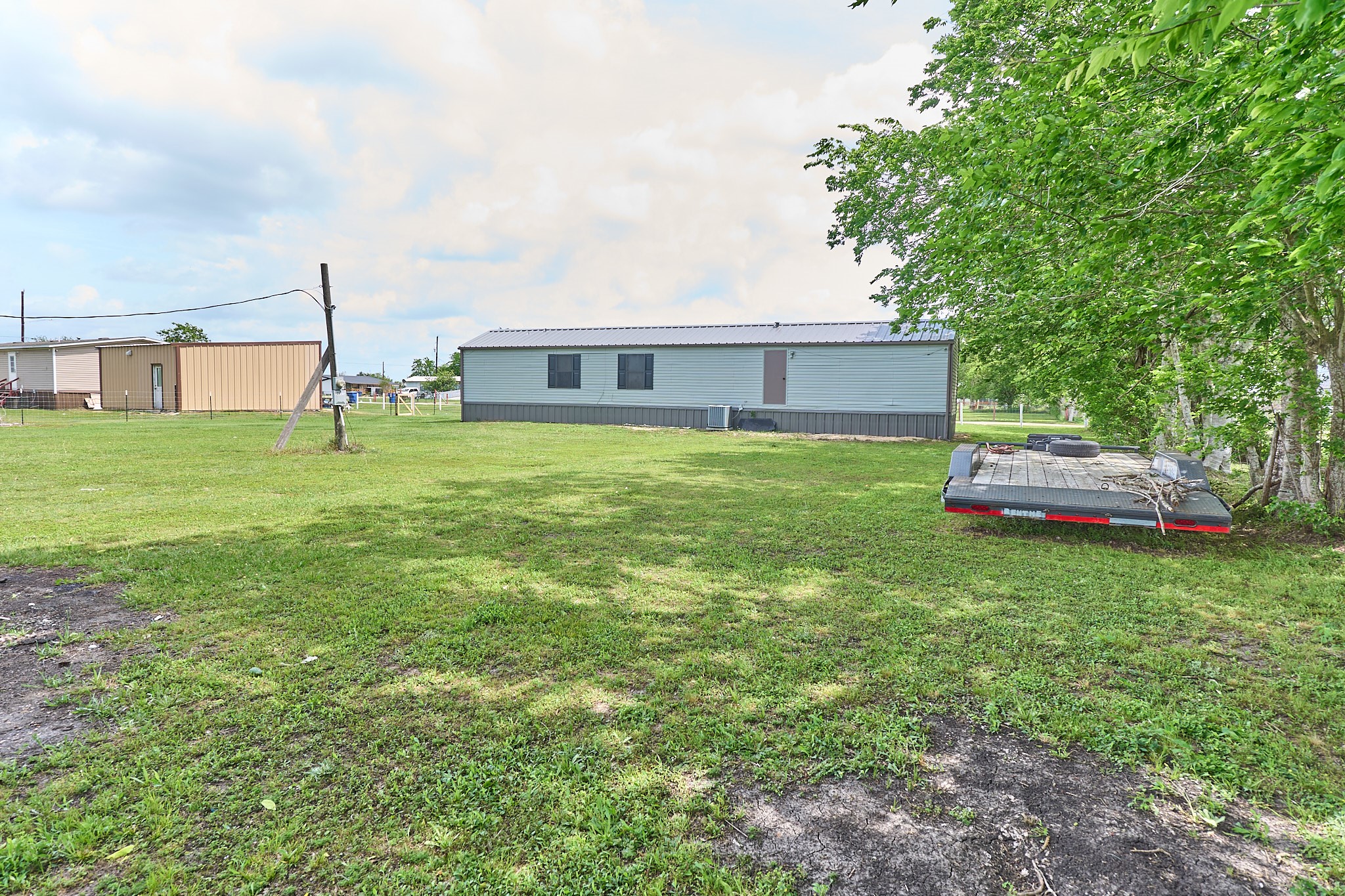 1003 Nunez Street Beasley, TX 77417 - Photo 18 of 22 Large backyard