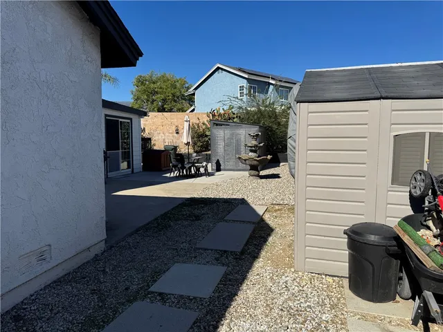 a house view with a outdoor space