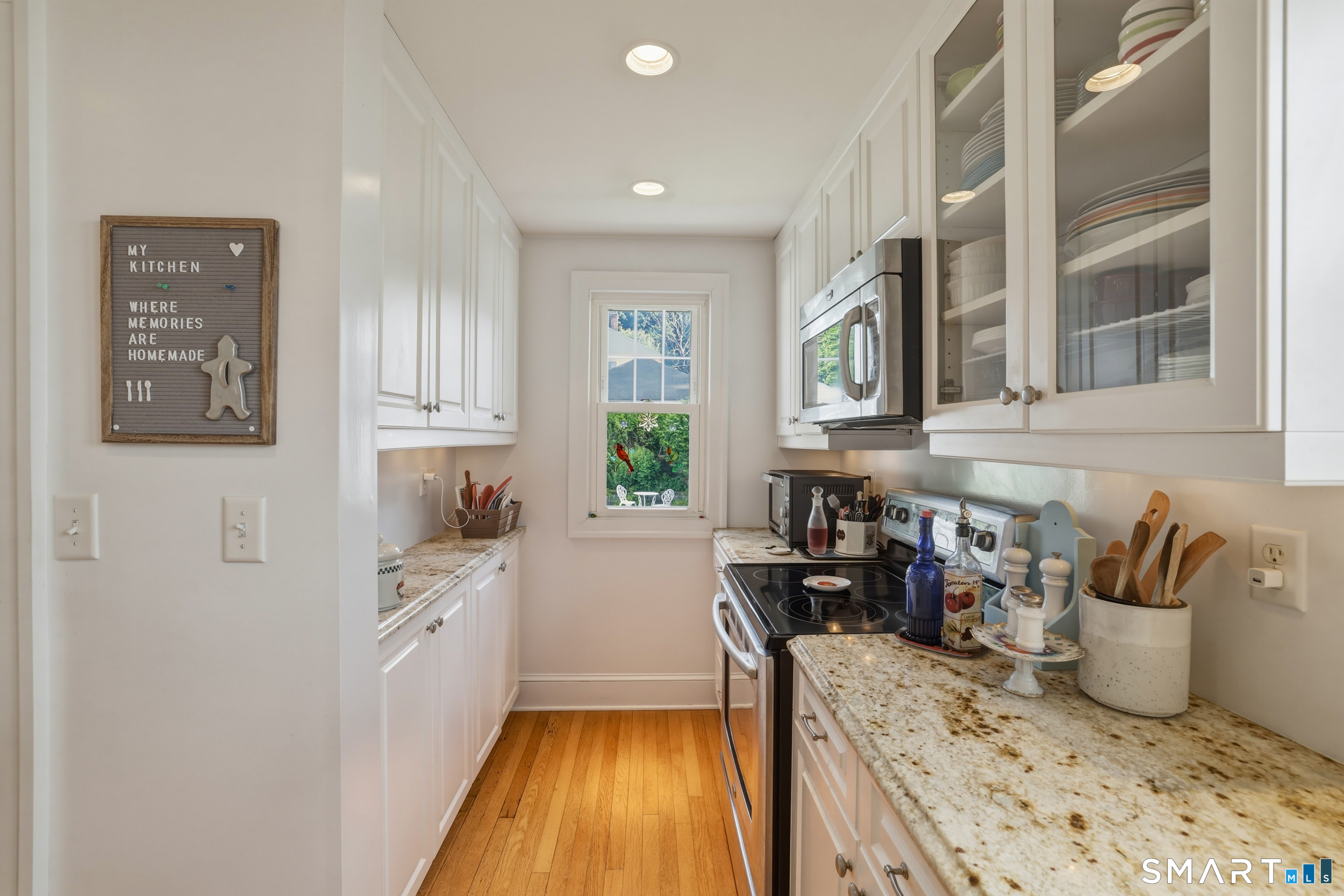 29 Wayland Avenue Waterbury, CT 06708 - Photo 10 of 33