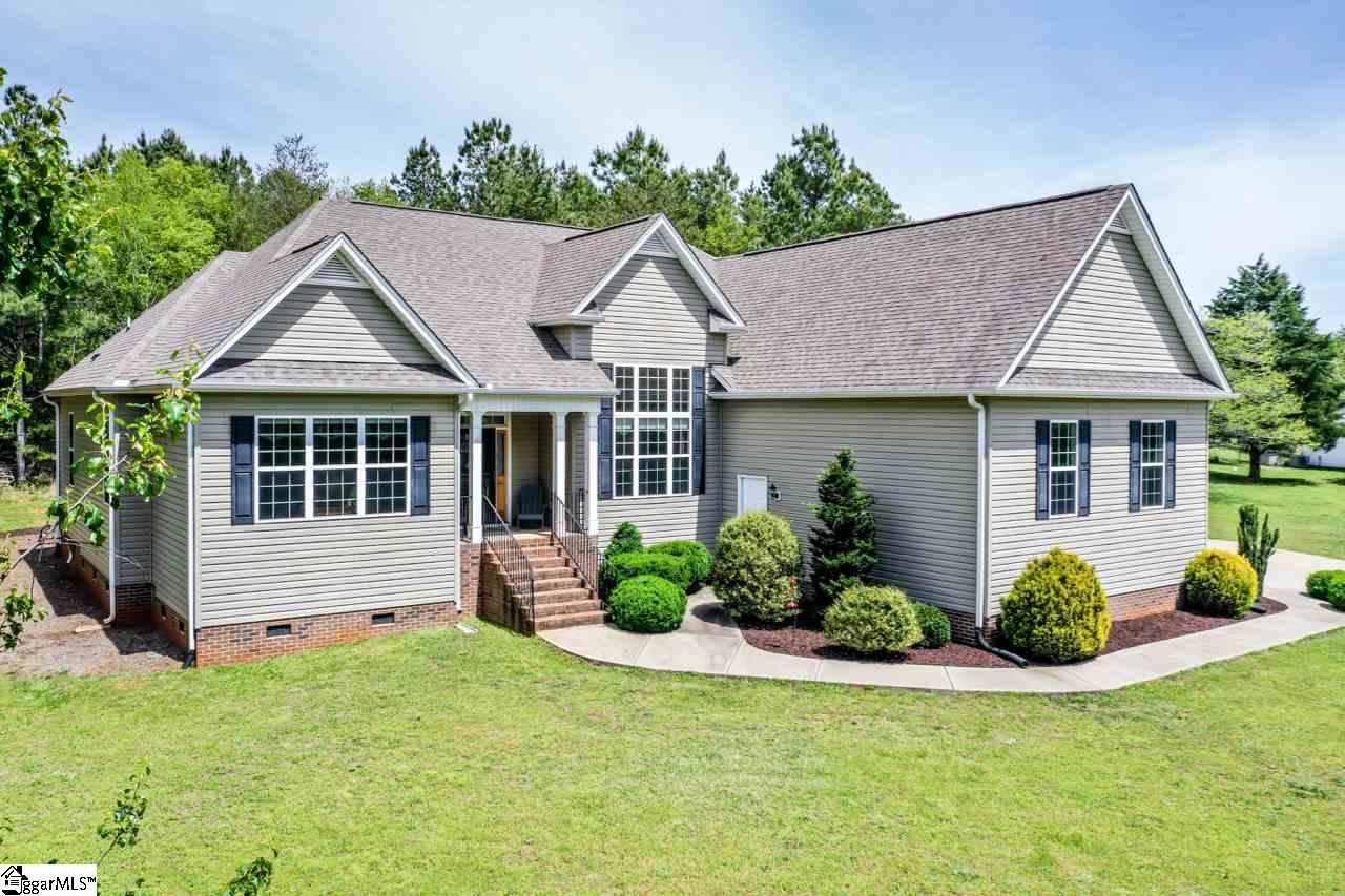 415 East Harper Ridge Drive Seneca, SC 29678 - Photo 1 of 36 Gallery Image 1