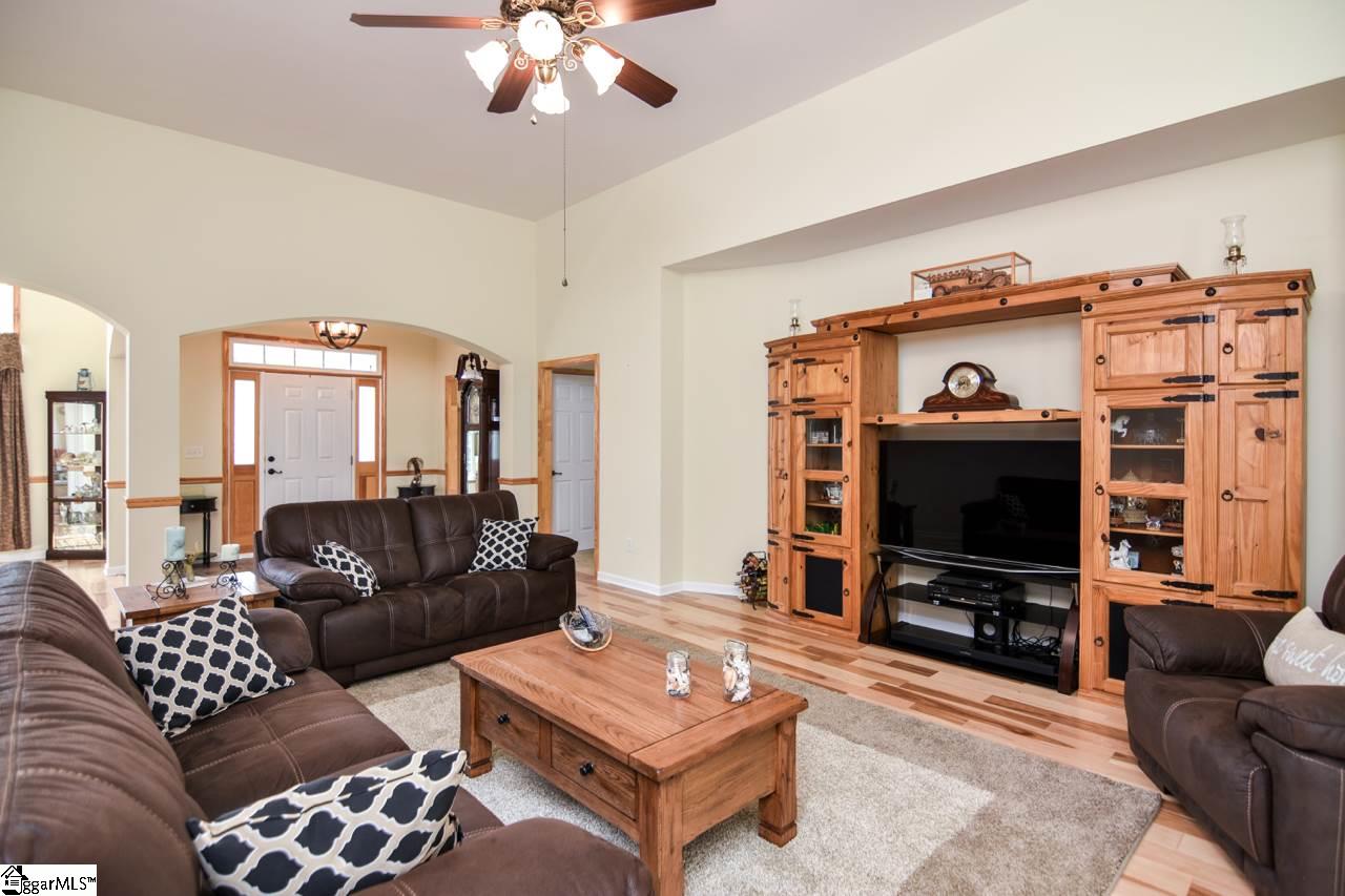 415 East Harper Ridge Drive Seneca, SC 29678 - Photo 12 of 36 Gallery Image 12