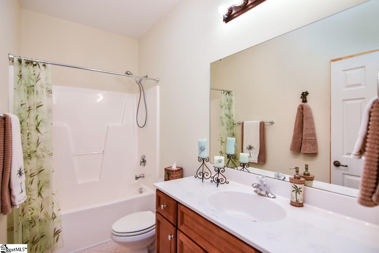 415 East Harper Ridge Drive Seneca, SC 29678 - Photo 24 of 36 Gallery Image 24