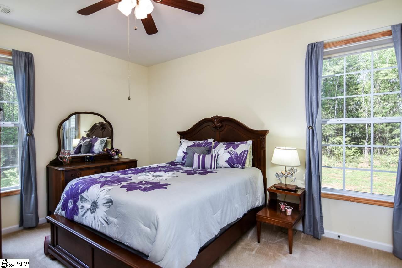 415 East Harper Ridge Drive Seneca, SC 29678 - Photo 25 of 36 Gallery Image 25