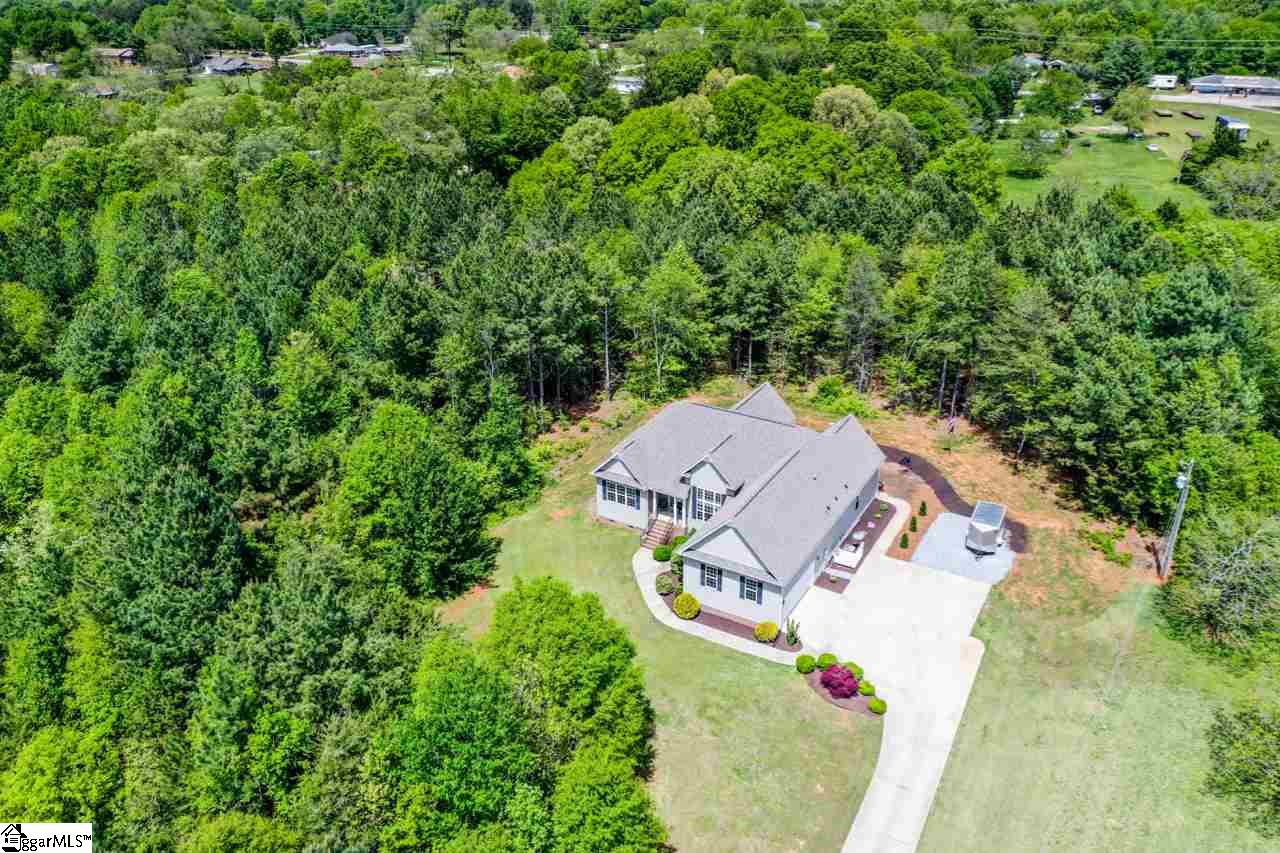 415 East Harper Ridge Drive Seneca, SC 29678 - Photo 6 of 36 Gallery Image 6
