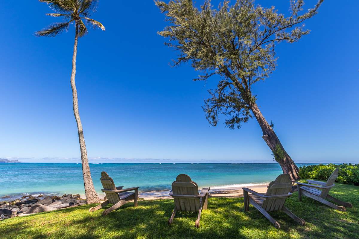600 Stable Road Paia, HI 96779 - Photo 29 of 30 a view of a house with a yard