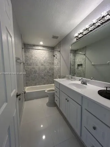 $850,000 | 10261 Northwest 54th Place, Coral Springs, FL 33076