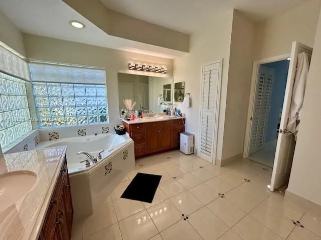 $850,000 | 10261 Northwest 54th Place, Coral Springs, FL 33076