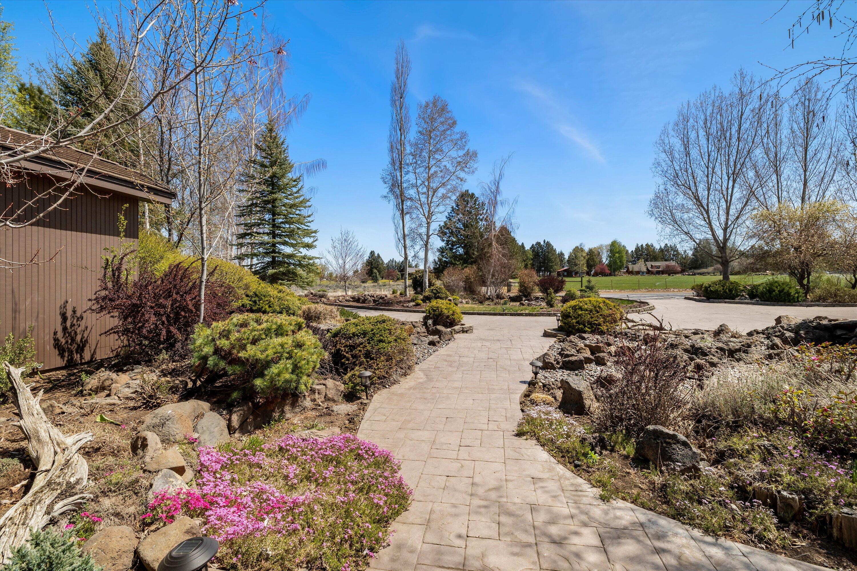 18575 Couch Market Road Bend, OR 97703 - Photo 52 of 93 45-5772_250430_JILLROSELL