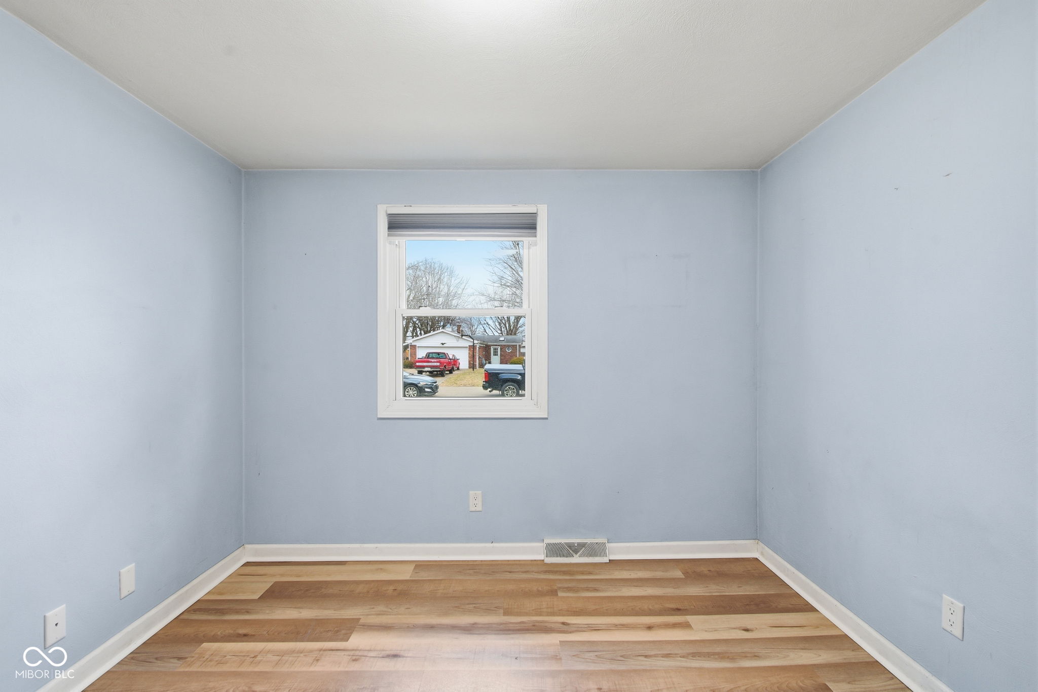 827 Country Lane Anderson, IN 46013 - Photo 17 of 24