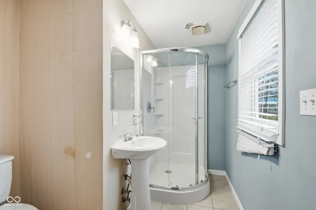 $217,000 | 827 Country Lane, Anderson, IN 46013